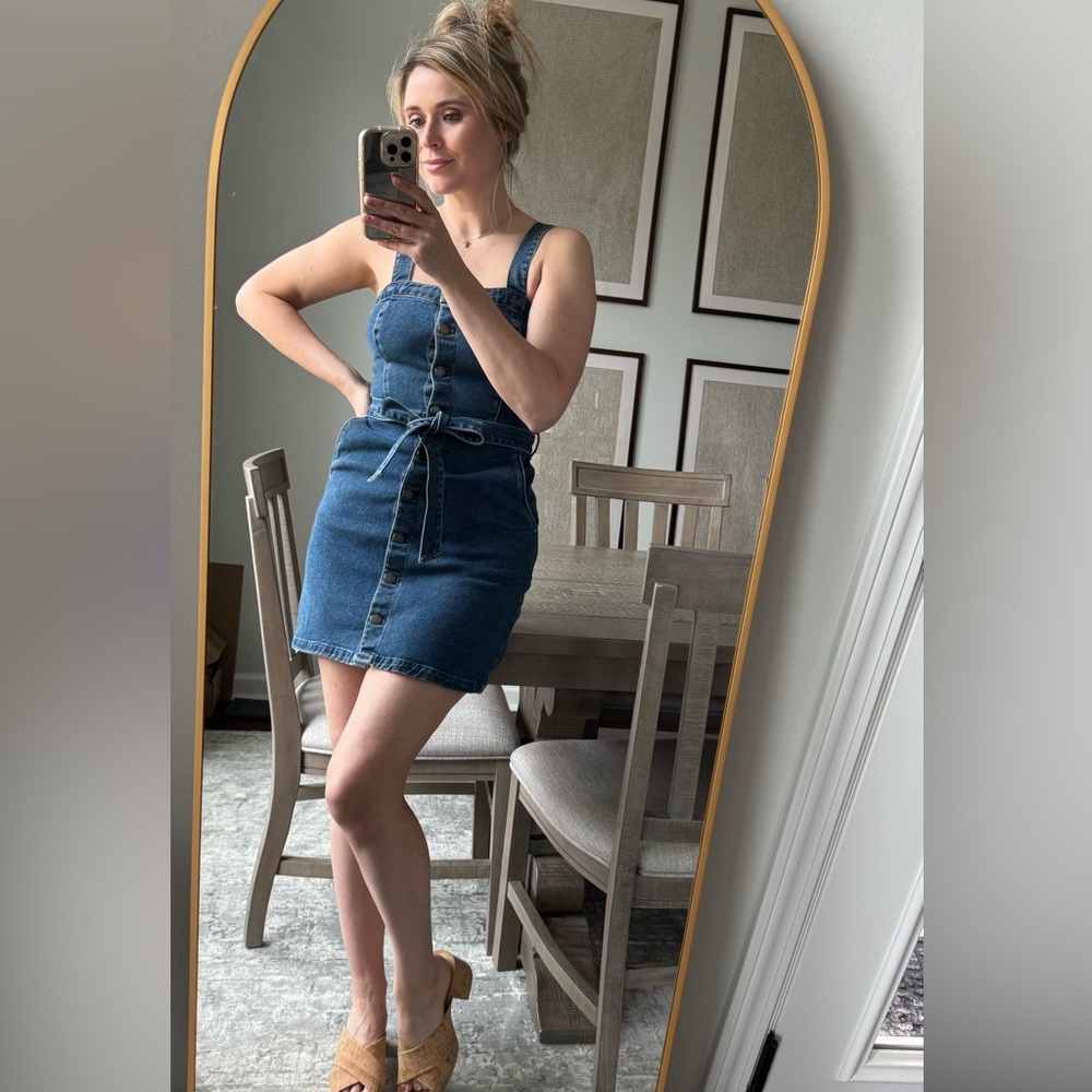 Hollister Medium Color Denim Button-Down Adjustable Strap Dress With Belt - Picture 6 of 16